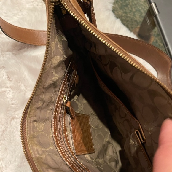 Coach cross body leather bag - Picture 3 of 6